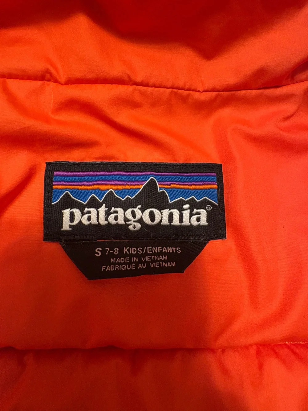 Patagonia kids Puffer Jacket in Olive - Picture 3 of 5
